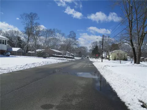 61 Sprague Ave, Warwick, RI 02889 photo 19