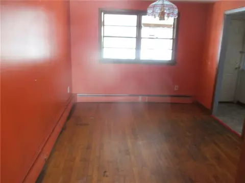 61 Sprague Ave, Warwick, RI 02889 photo 3
