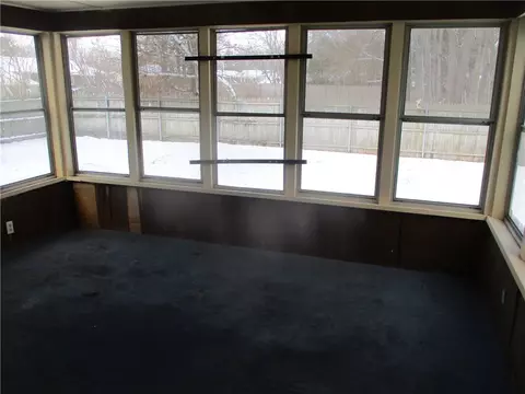 61 Sprague Ave, Warwick, RI 02889 photo 8