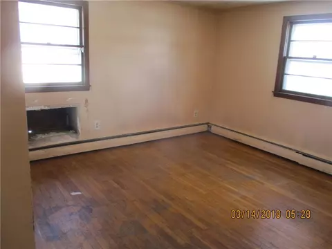61 Sprague Ave, Warwick, RI 02889 photo 11