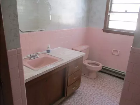 61 Sprague Ave, Warwick, RI 02889 photo 9
