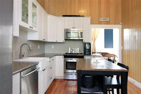 42 Barton Ave, Warren, RI 02885 photo 10