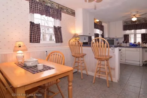 228 Natick Ave, Warwick, RI 02886 photo 6