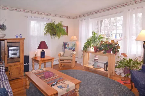 228 Natick Ave, Warwick, RI 02886 photo 16