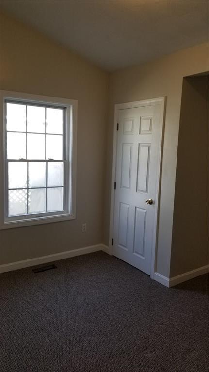 25 Crown St, Warwick, RI 02889 photo 5