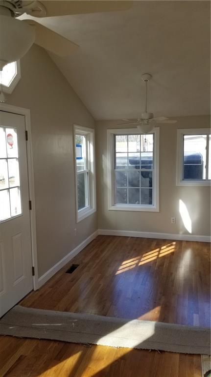 25 Crown St, Warwick, RI 02889 photo 10
