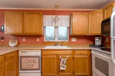 170 Camp Dixie Rd, Pascoag, RI 02859 photo 4