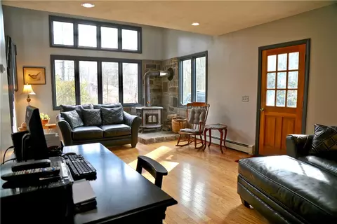 5174 Flat River Rd, Coventry, RI 02827 photo 5