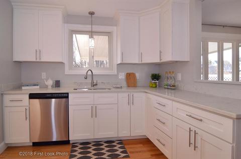 215 Wellspring Dr, Warwick, RI 02886 photo 2