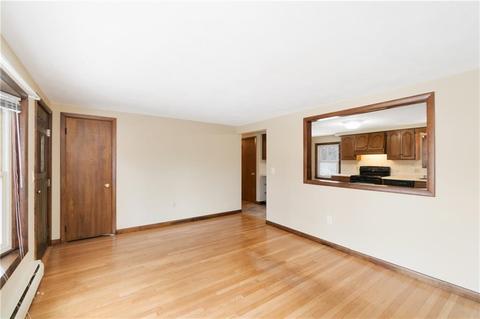 113 Morin St, Woonsocket, RI 02895 photo 11