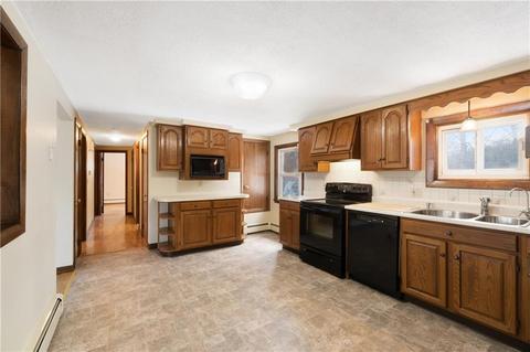 113 Morin St, Woonsocket, RI 02895 photo 9