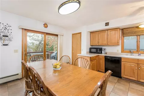 74 Ward Ave, Westerly, RI 02891 photo 9