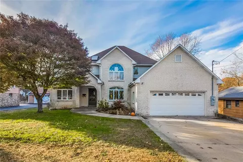 74 Ward Ave, Westerly, RI 02891 photo 2