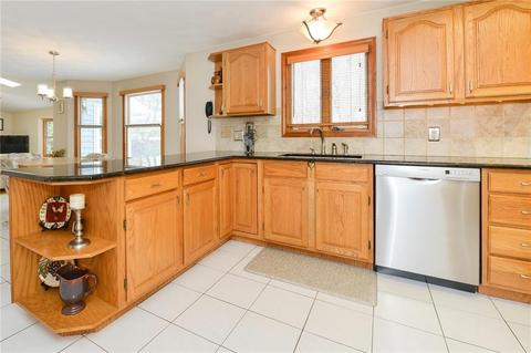 22 Sugar Maple Dr, Coventry, RI 02816 photo 8