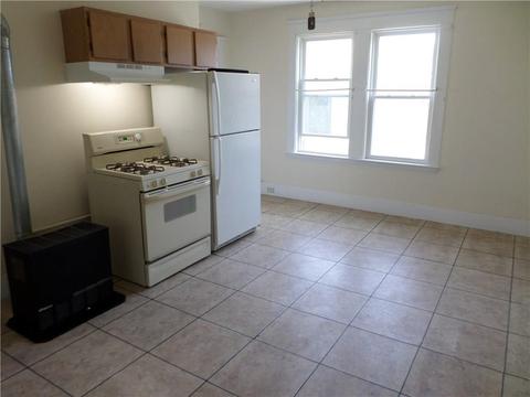 34 Transit St, Woonsocket, RI 02895 photo 5