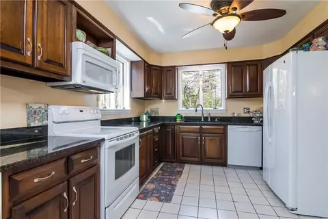 248 Spring Grove Rd, Glocester, RI 02814 photo 15