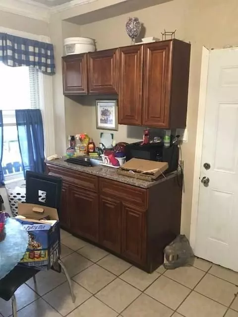 110 Transit St, Woonsocket, RI 02895 photo 2