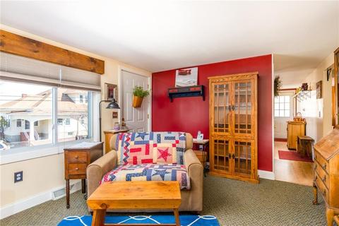 9 Piedmont St, Woonsocket, RI 02895 photo 8