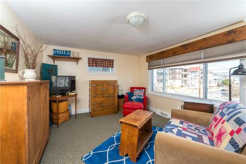 9 Piedmont St, Woonsocket, RI 02895 photo 9