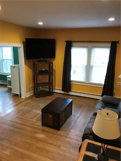 331 Nursery Ave, Woonsocket, RI 02895 photo 2