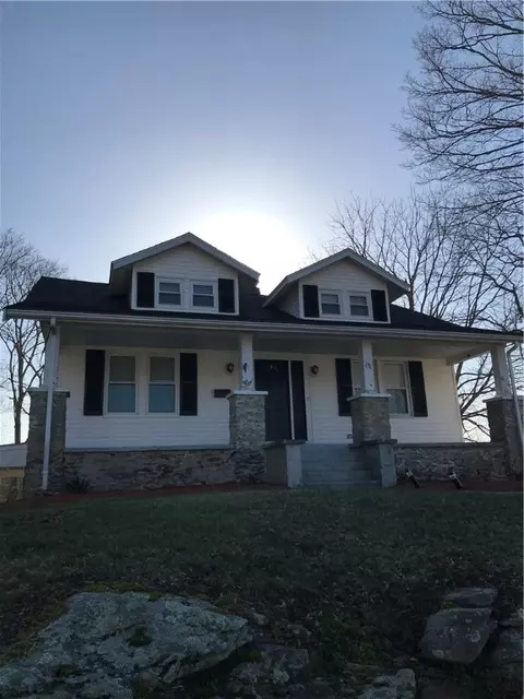 331 Nursery Ave, Woonsocket, RI 02895 photo 1