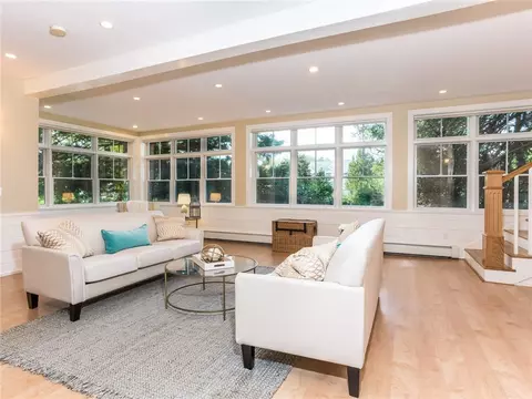 10 Sunset Rd, Bristol, RI 02809 photo 15
