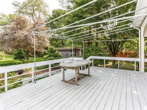 10 Sunset Rd, Bristol, RI 02809 photo 4
