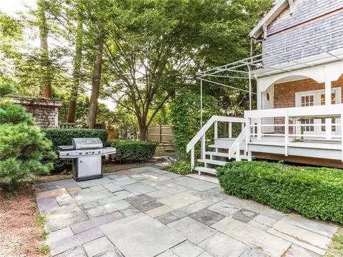 10 Sunset Rd, Bristol, RI 02809 photo 2