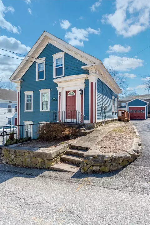 12 Lewis St, Woonsocket, RI 02895 photo 1