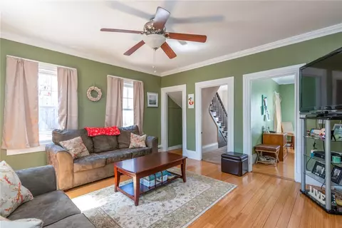 12 Lewis St, Woonsocket, RI 02895 photo 8
