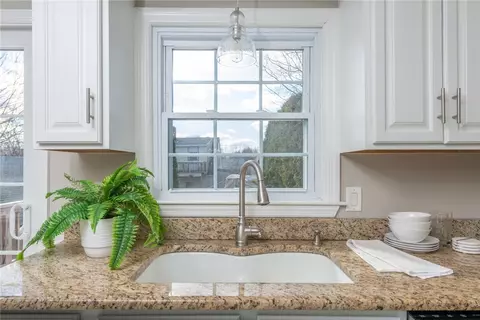 508 Bound Rd, Woonsocket, RI 02895 photo 7