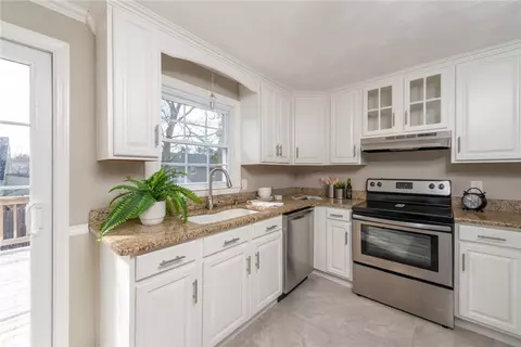 508 Bound Rd, Woonsocket, RI 02895 photo 5