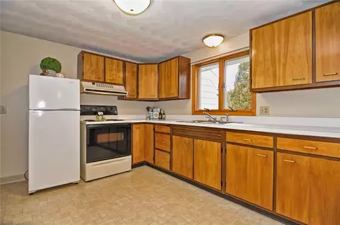 26 E View Dr, Little Compton, RI 02837 photo 11