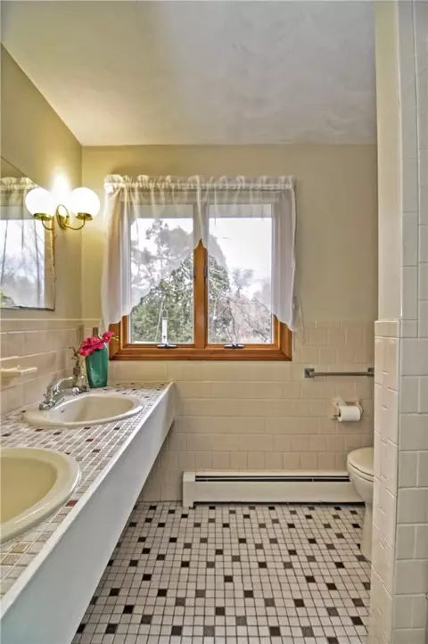26 E View Dr, Little Compton, RI 02837 photo 16