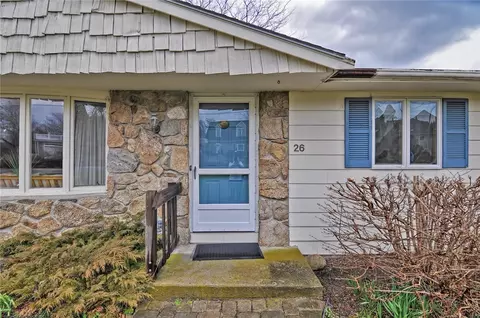 26 E View Dr, Little Compton, RI 02837 photo 2