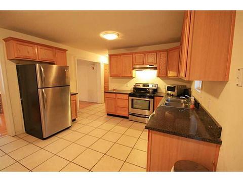 18 Cooper Hill Rd, Mapleville, RI 02839 photo 2