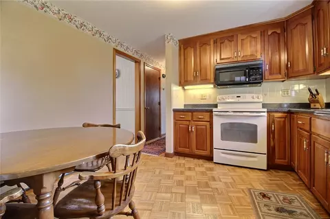 12 Memory Ln, Westerly, RI 02891 photo 4