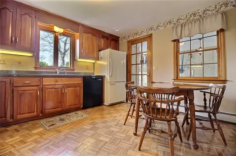 12 Memory Ln, Westerly, RI 02891 photo 6