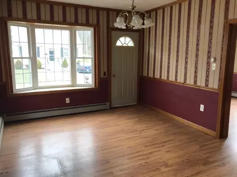 293 8th Ave, Woonsocket, RI 02895 photo 10