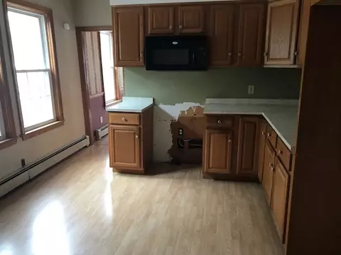 293 8th Ave, Woonsocket, RI 02895 photo 8