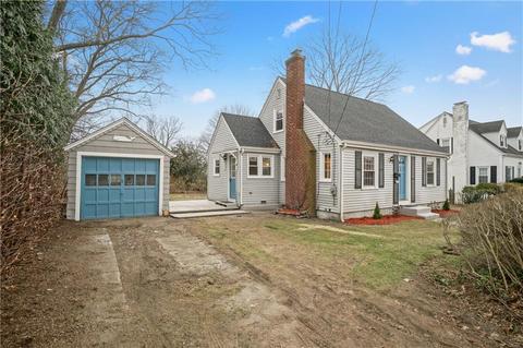 48 Draper Ave, Warwick, RI 02889 photo 1