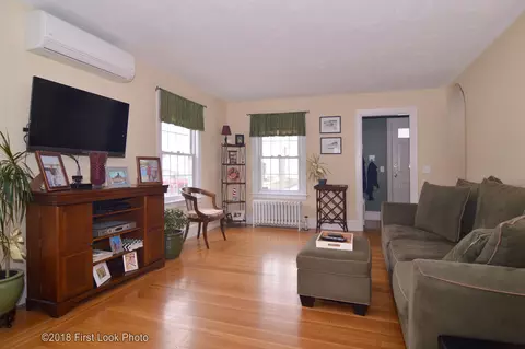 2 Palm Blvd, Warwick, RI 02888 photo 6
