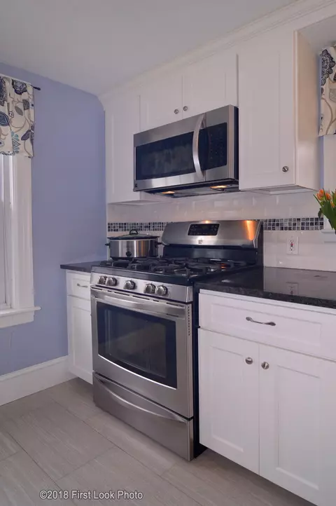 2 Palm Blvd, Warwick, RI 02888 photo 9