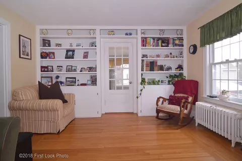 2 Palm Blvd, Warwick, RI 02888 photo 4