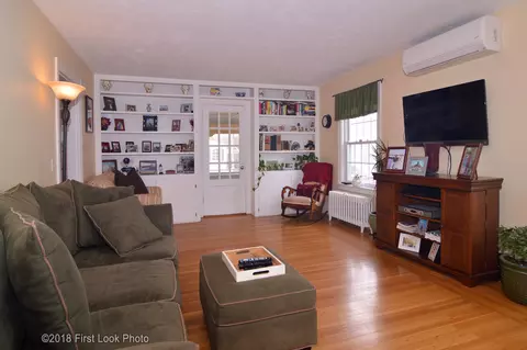 2 Palm Blvd, Warwick, RI 02888 photo 3