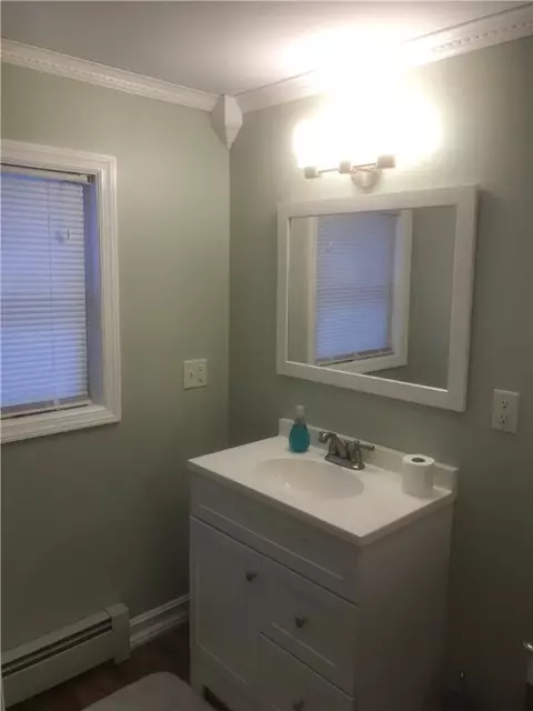98 South St, Upton, MA 01568 photo 29