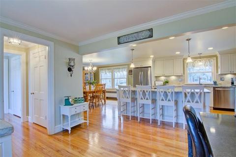 125 Coldbrook Rd, Warwick, RI 02888 photo 5