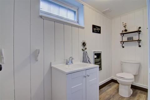 125 Coldbrook Rd, Warwick, RI 02888 photo 24