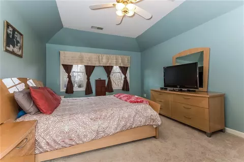 40 Basil Xing, Cranston, RI 02921 photo 20