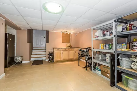 40 Basil Xing, Cranston, RI 02921 photo 31